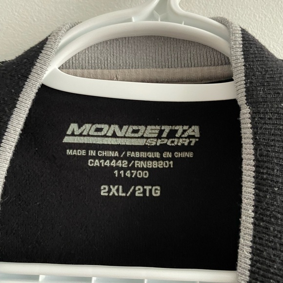 Modetta Exposed Seam Tee - Picture 4 of 7
